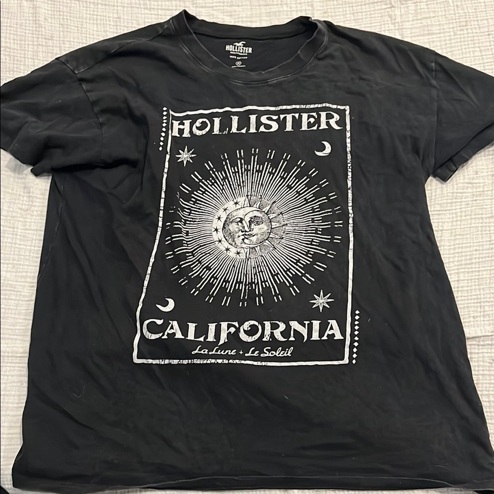 Hollister Black Short Sleeve Tee with Graphic Print